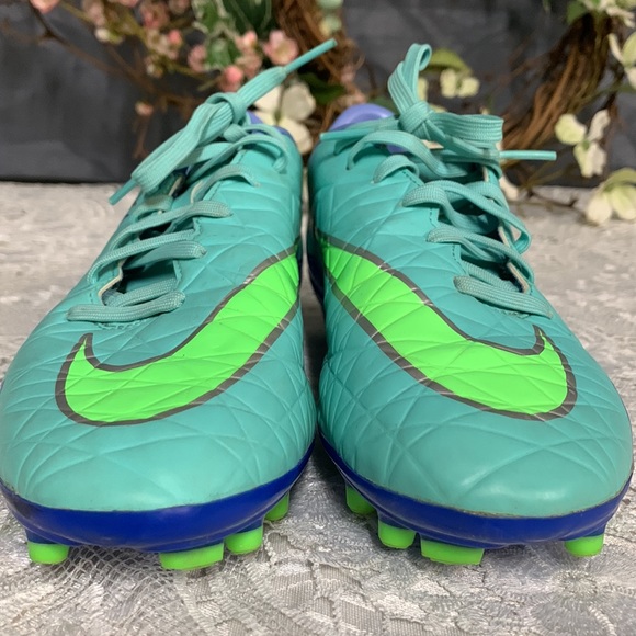 US woman’s size 7.5. Like new condition. No box - Picture 3 of 4